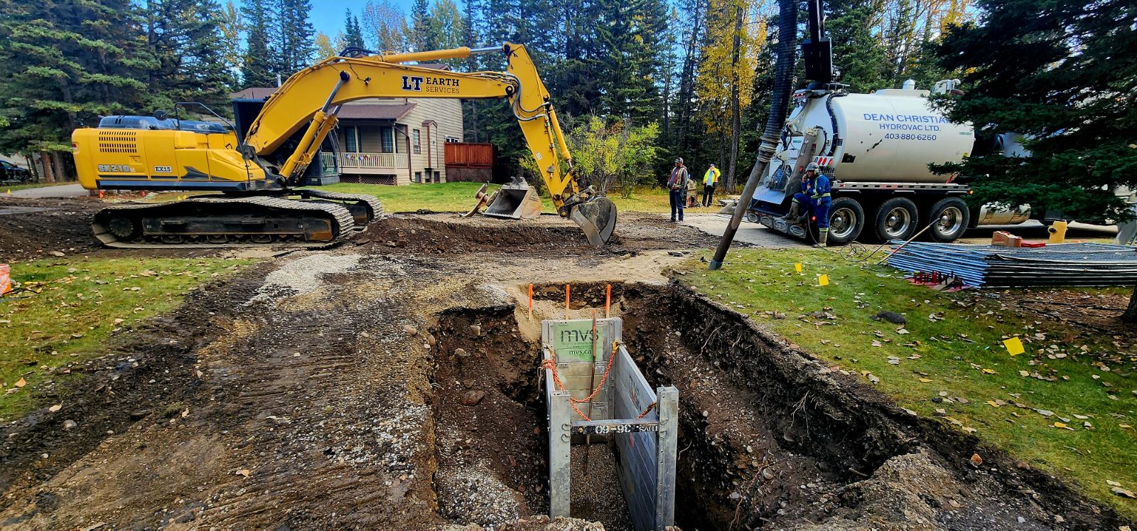 Dean Christian Hydrovac Ltd On the Job daylighting utilities under the road